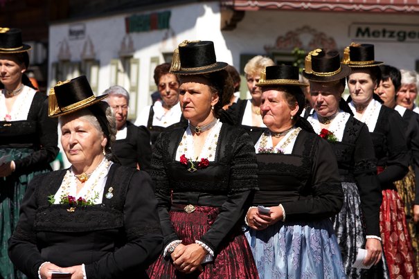 Röckefrauen des Trachtenvereins in Reit im Winkl