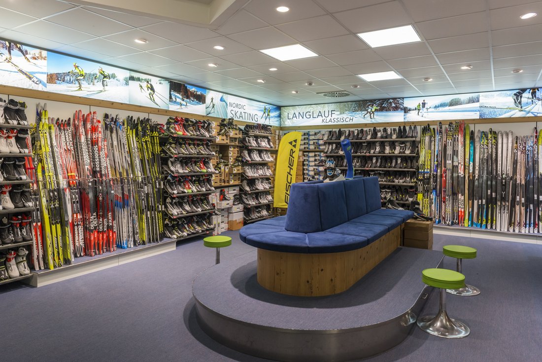 Intersport Skihütte Verkauf