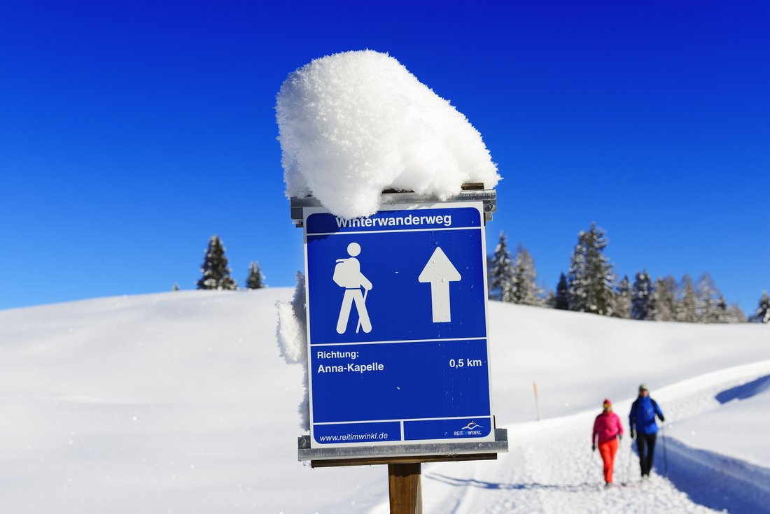 Signpost for the winter hiking trail