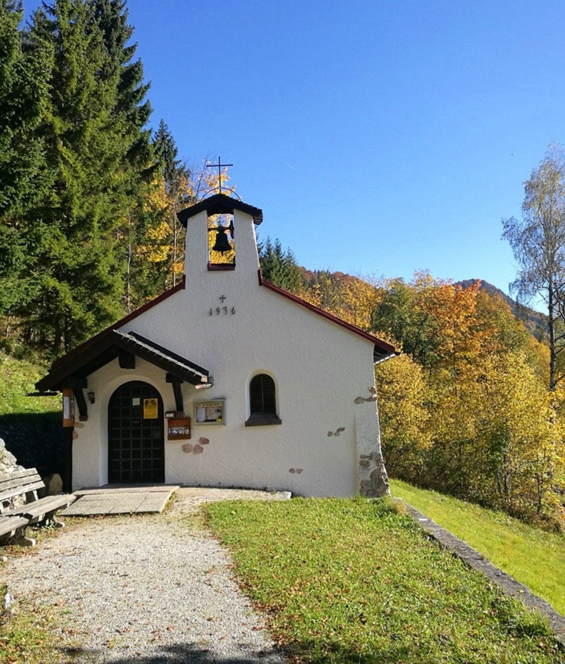 Evangelisches Bergkirchlein am Premiumweg Kapellensteig in Reit im Winkl 