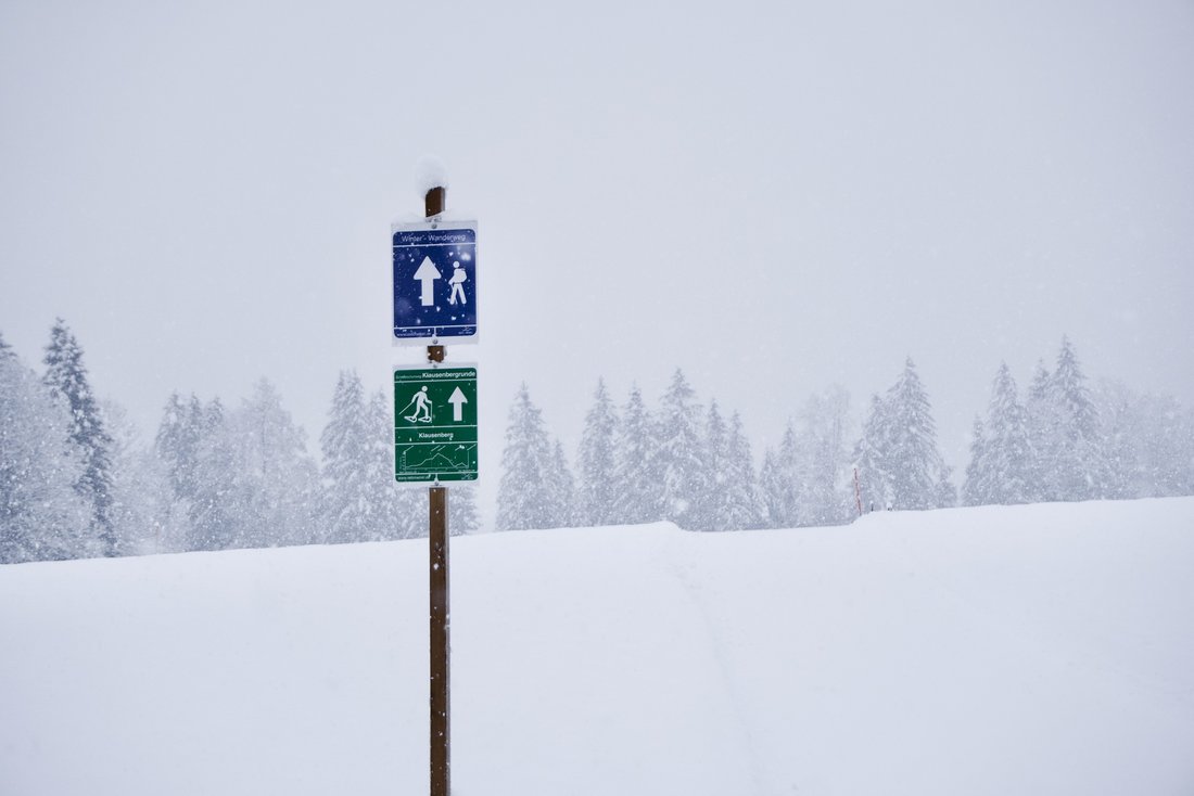 Signpost for the winter hiking trails