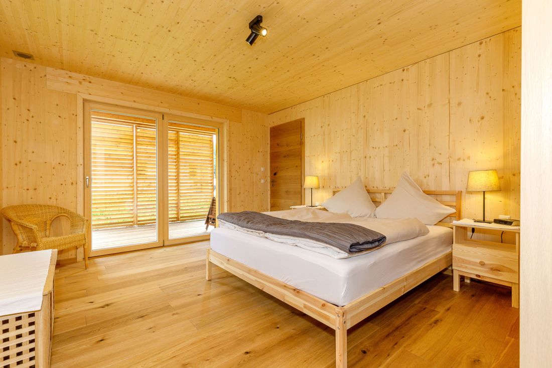 Erstes Schlafzimmer