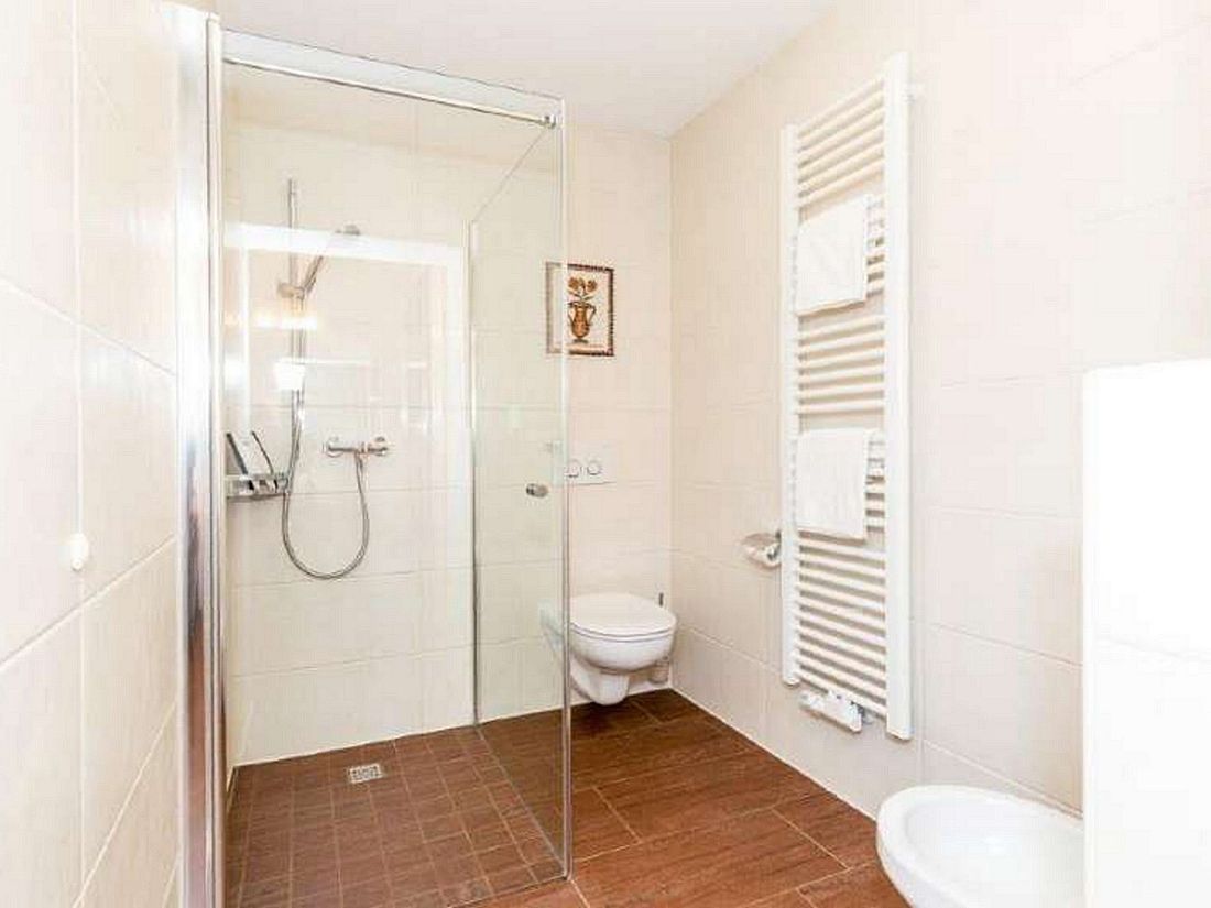 Wohnung 3 - Badezimmer