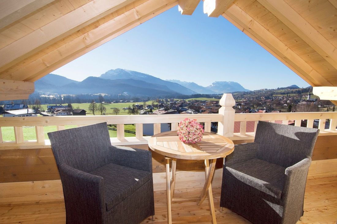Neu Kaiserwinkl Suite: Beste Aussichten von Ihrem Traumbalkon