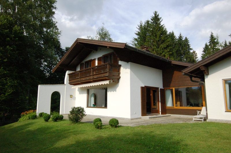 unser Haus im Sommer