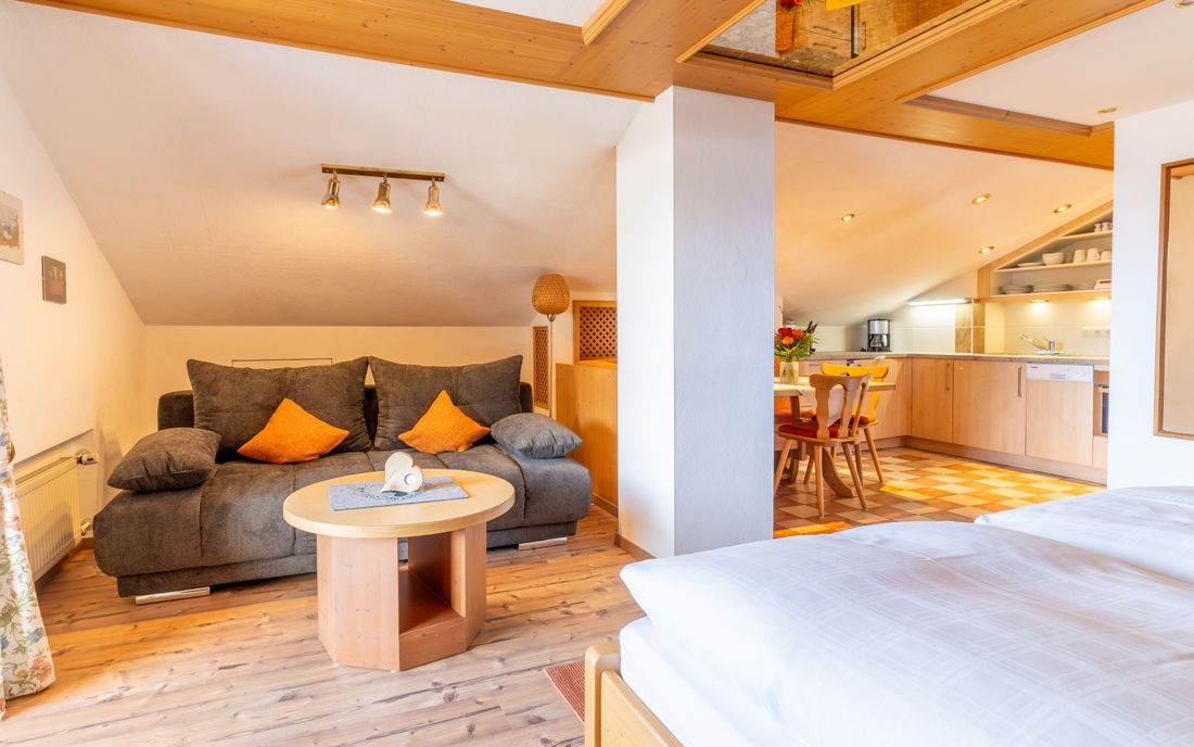 Helle und geräumige Dachgeschosswohnung