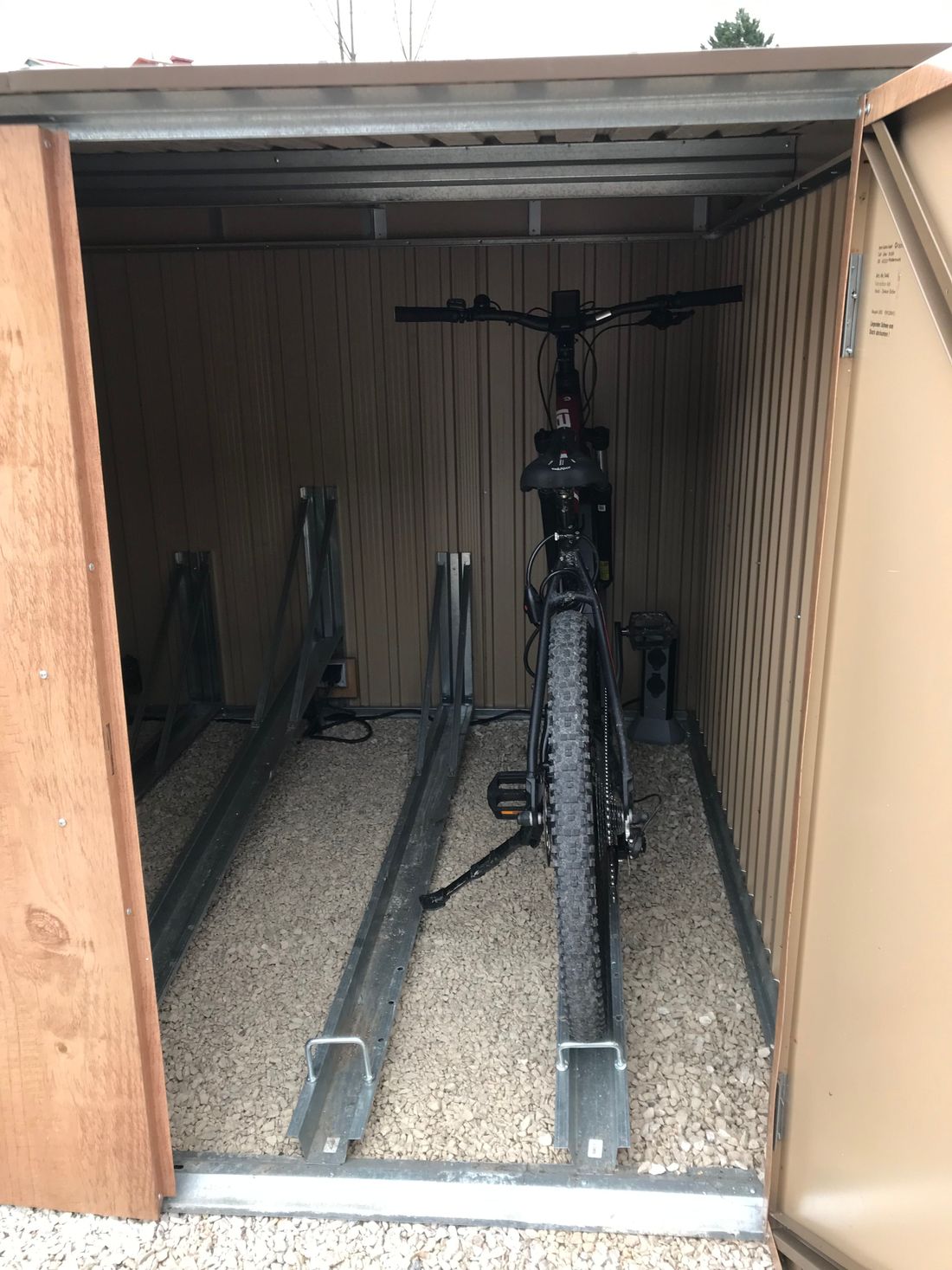 Fahrradgarage mit Lademöglichkeit