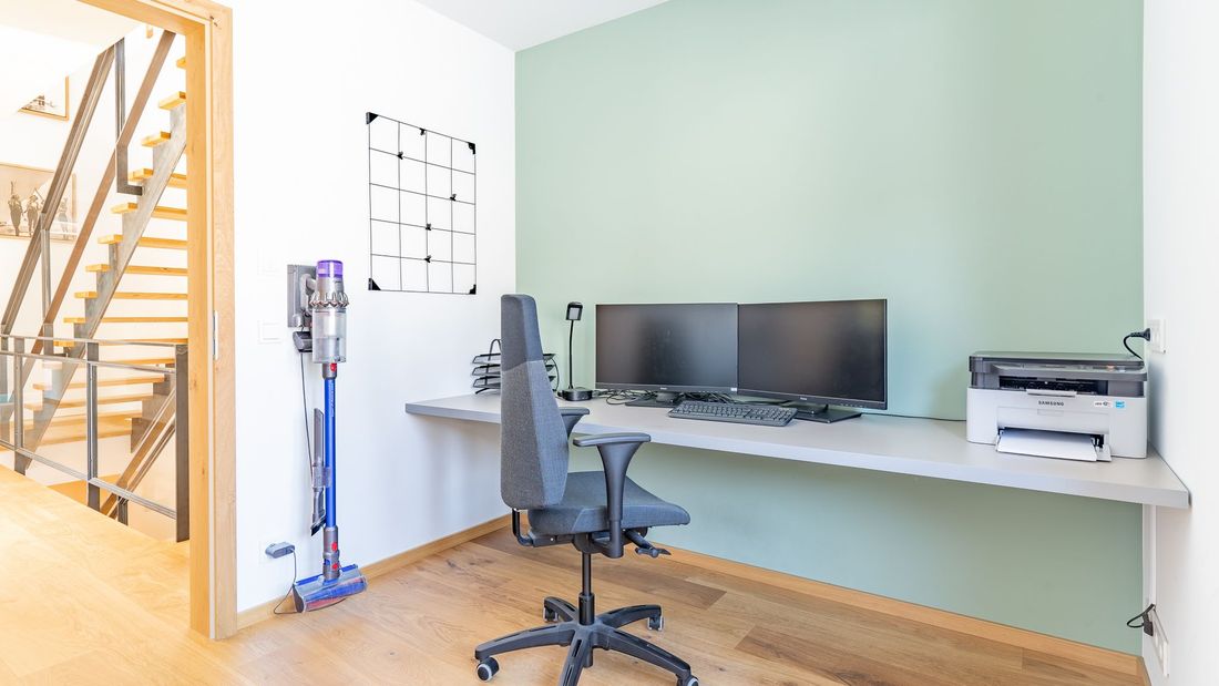 Büro mit schnellem Internet
