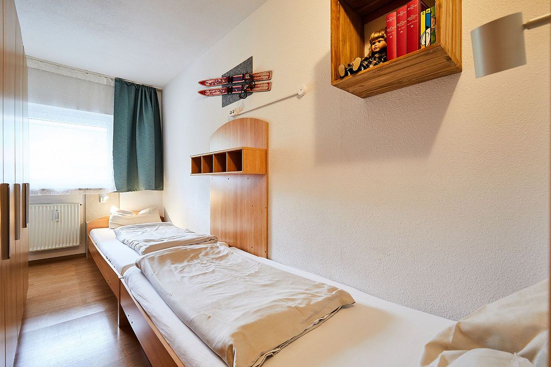 Schlafzimmer 2/2