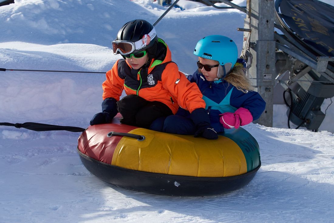 Snowtubing  Markus Schmuck