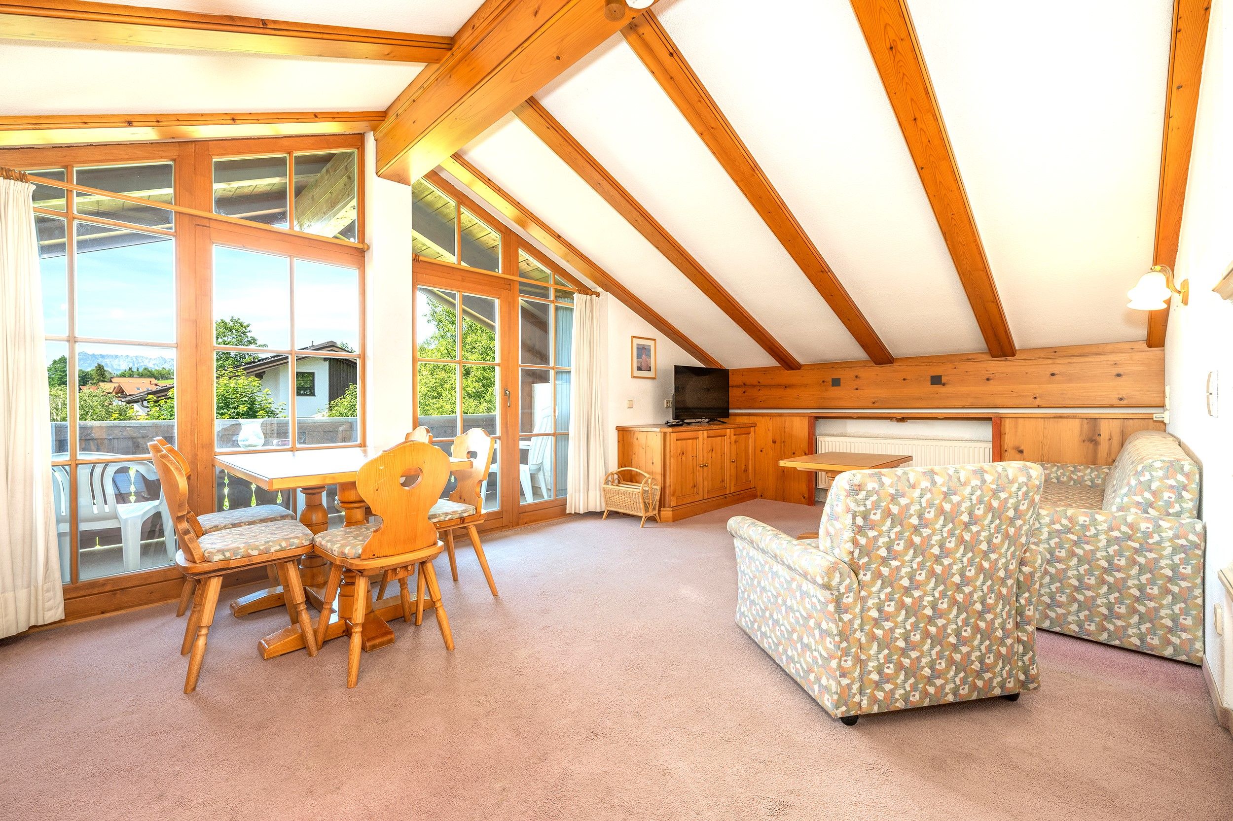 Wohnung 4 im Dachgeschoss - mit tollem Bergpanorama
