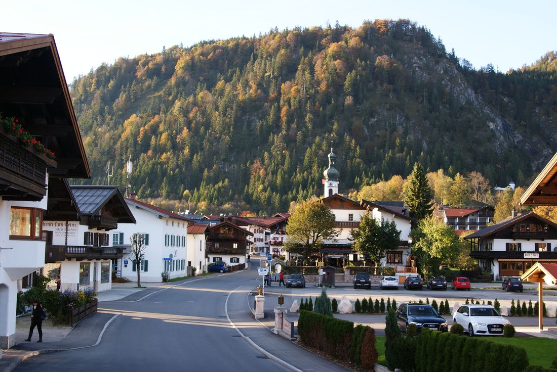 Blick in den Ort.jpg