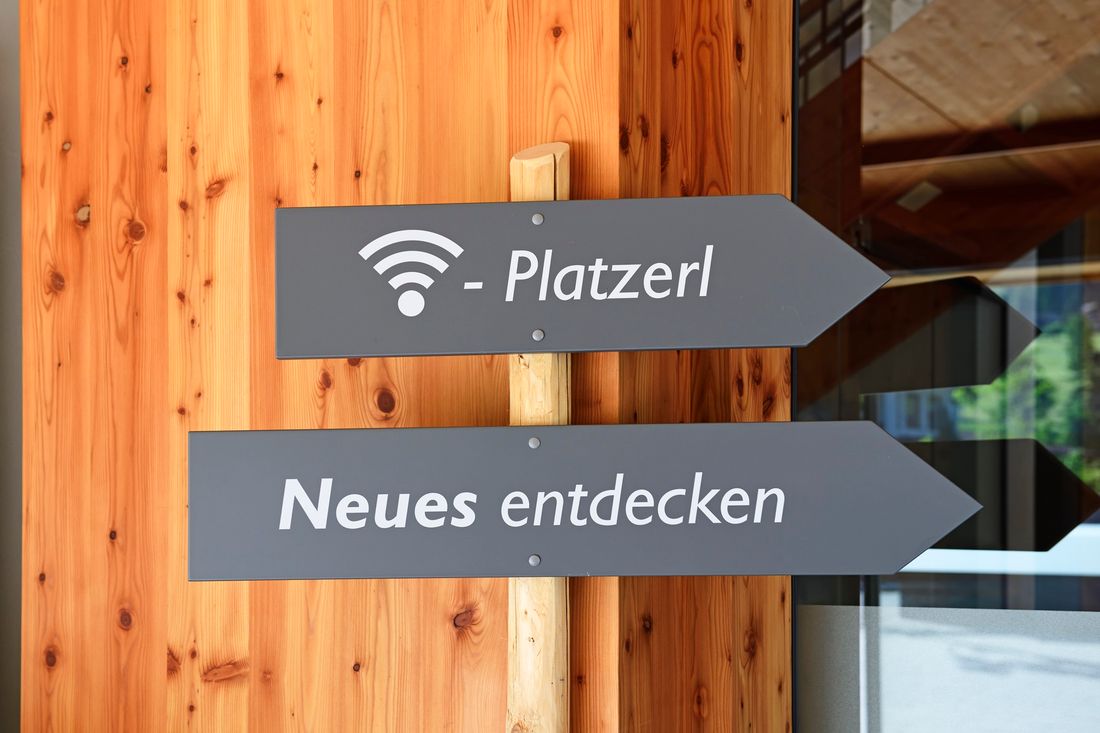 Schilder Tourist Information © Norbert Eisele Hein