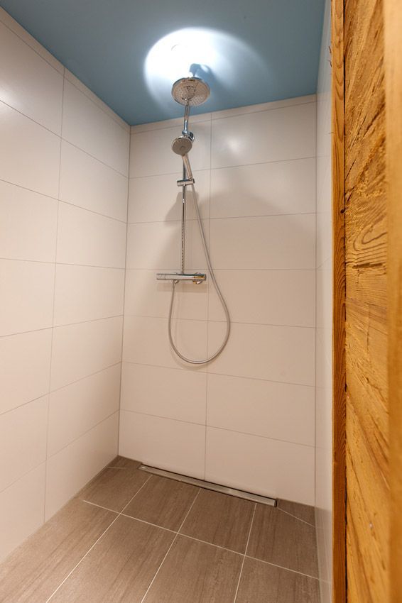 Dusche Sauna.jpg