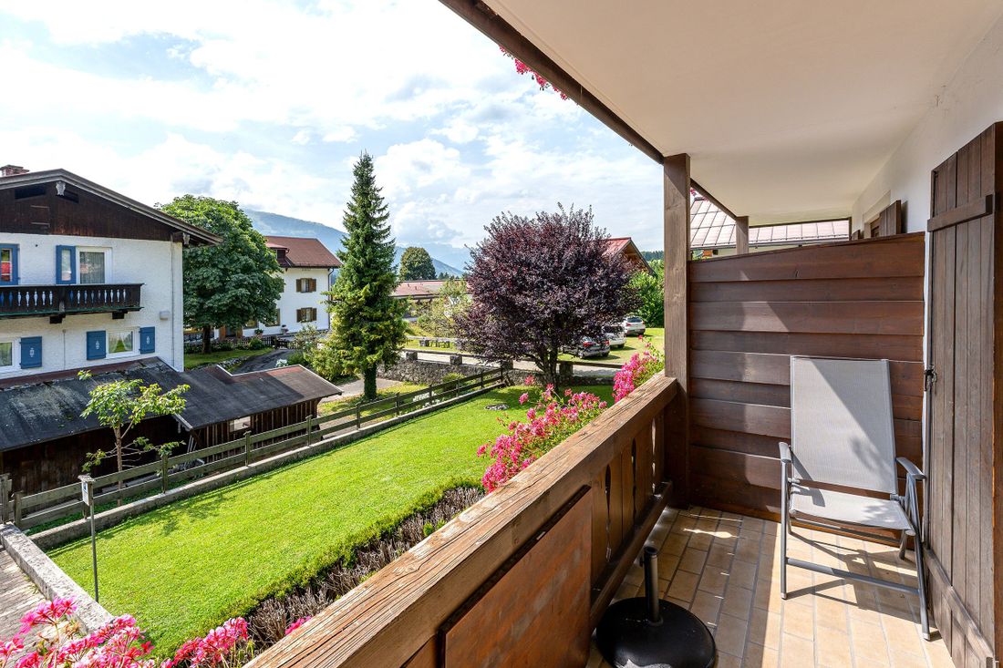 Der Balkon lädt zum Verweilen ein