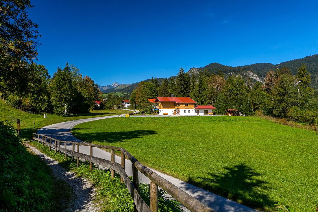 Wandern oder Spaziergehen - es geht direkt hier los!