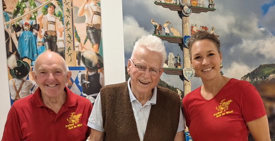 3 Bademeister-Generationen: Walter Wolfenstetter, Franz Schlechter und Doreen Zuck (von links)