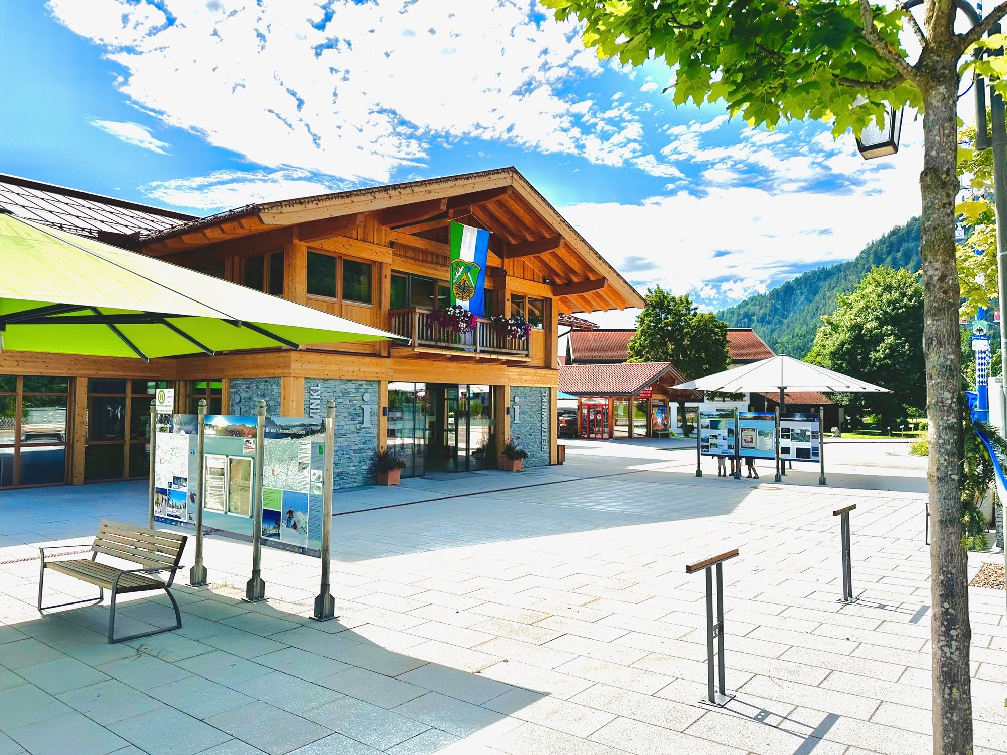Tourist Info Reit im Winkl