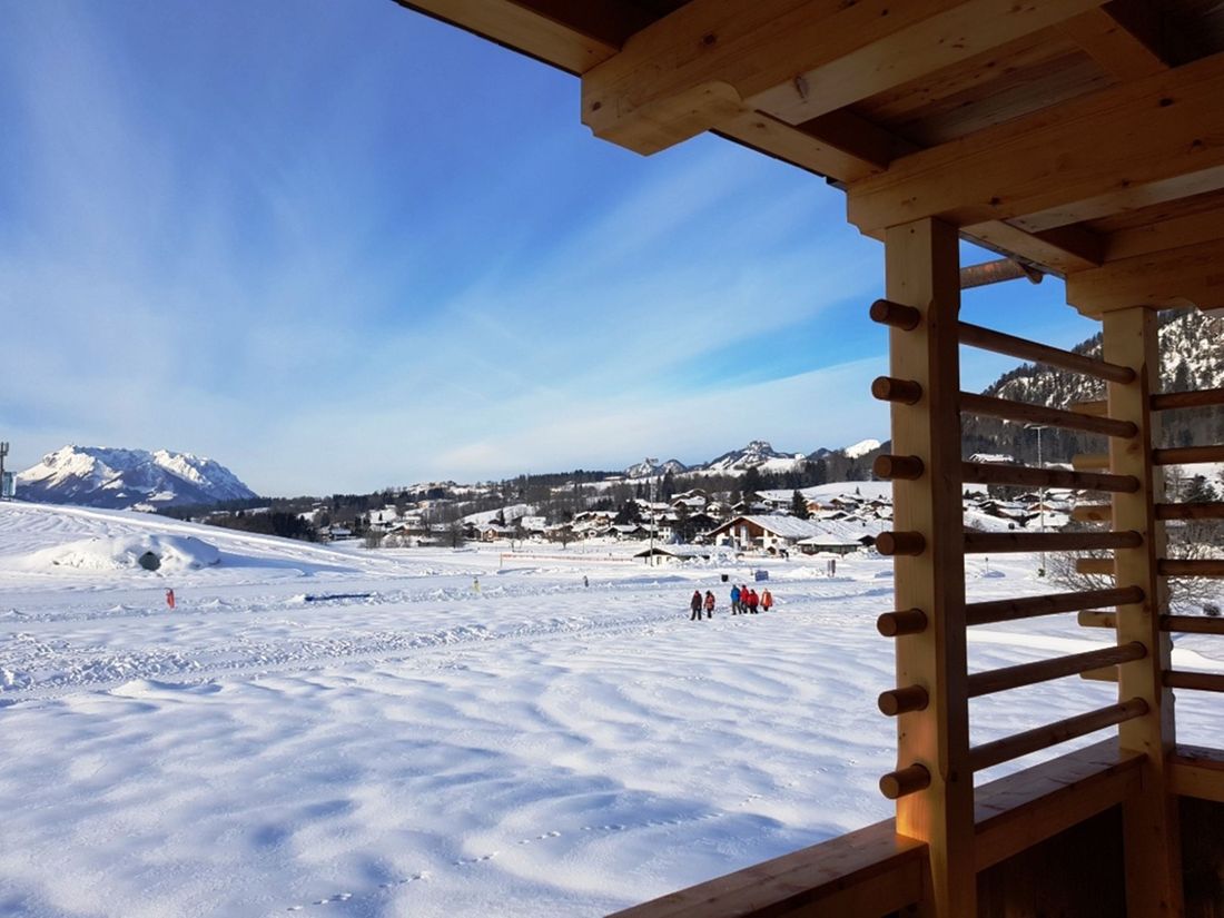 Ausblick auf die Loipen und Winterwanderwege