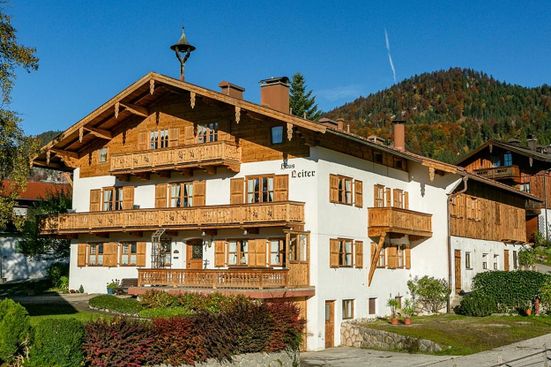 Haus Leiter im Sommer