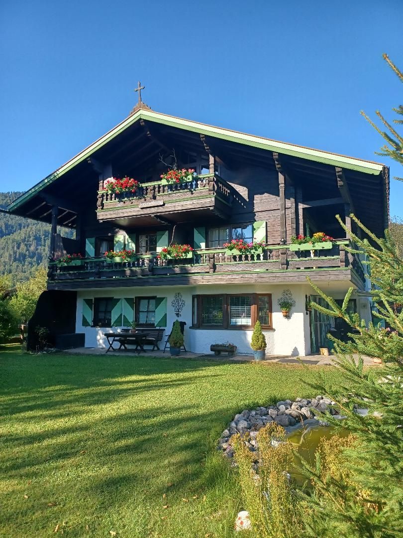 Chalet Dr. Datz im Sommer, großer Garten- auch für unsere Gäste