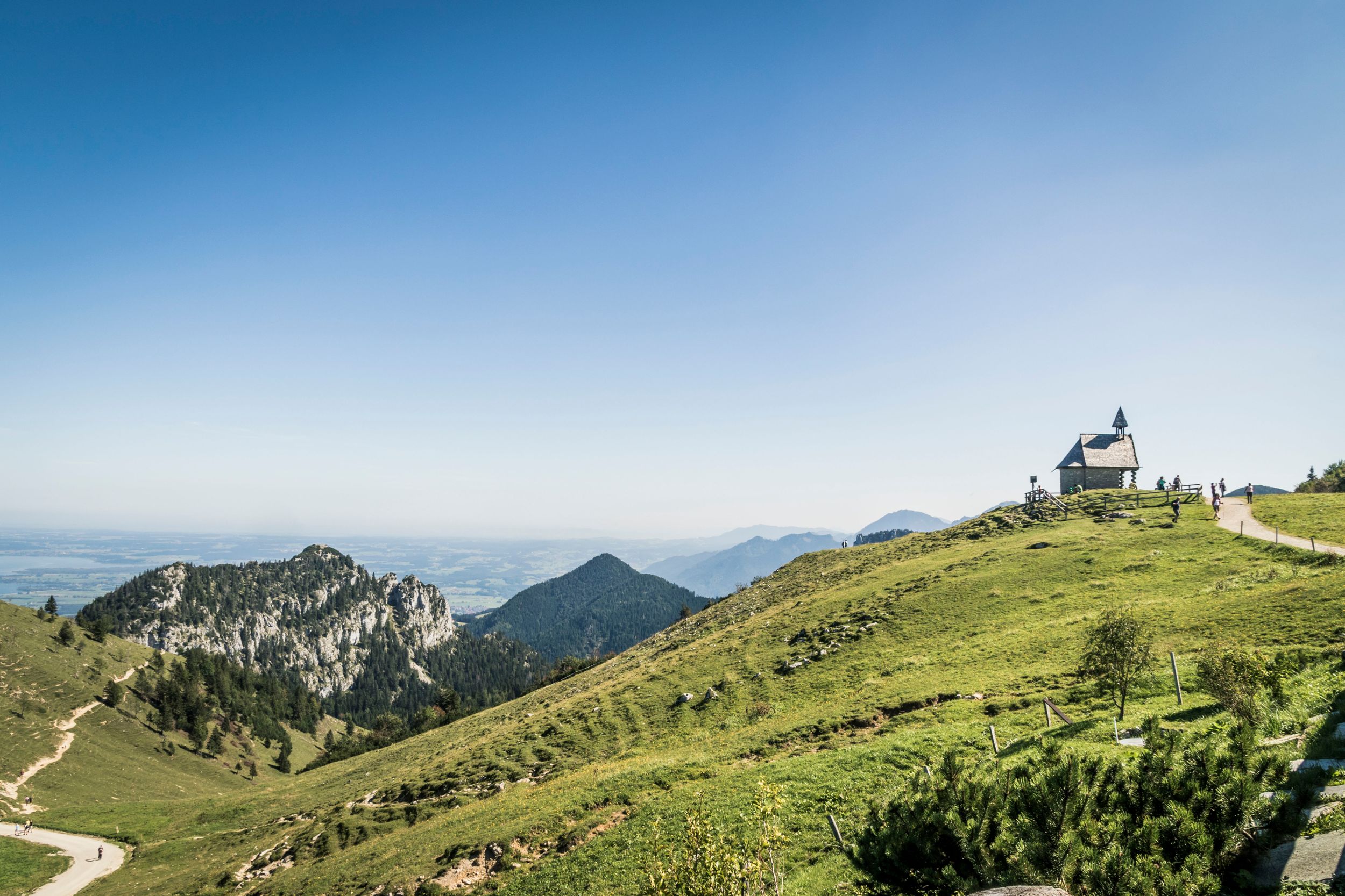 kampenwand-seilbahn-ausblick-kapelle