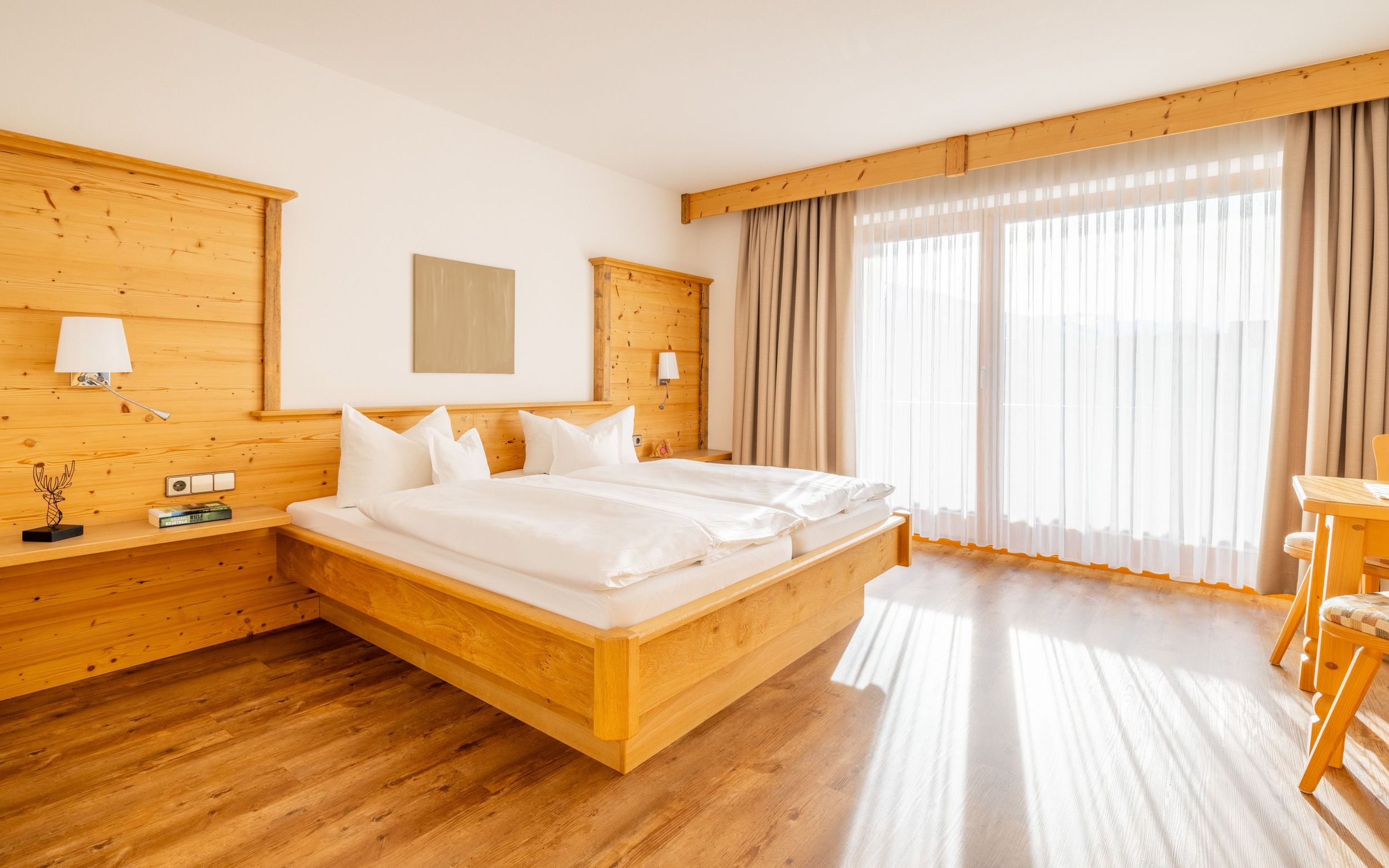 Großes Schlafzimmer im Zahmen Kaiser