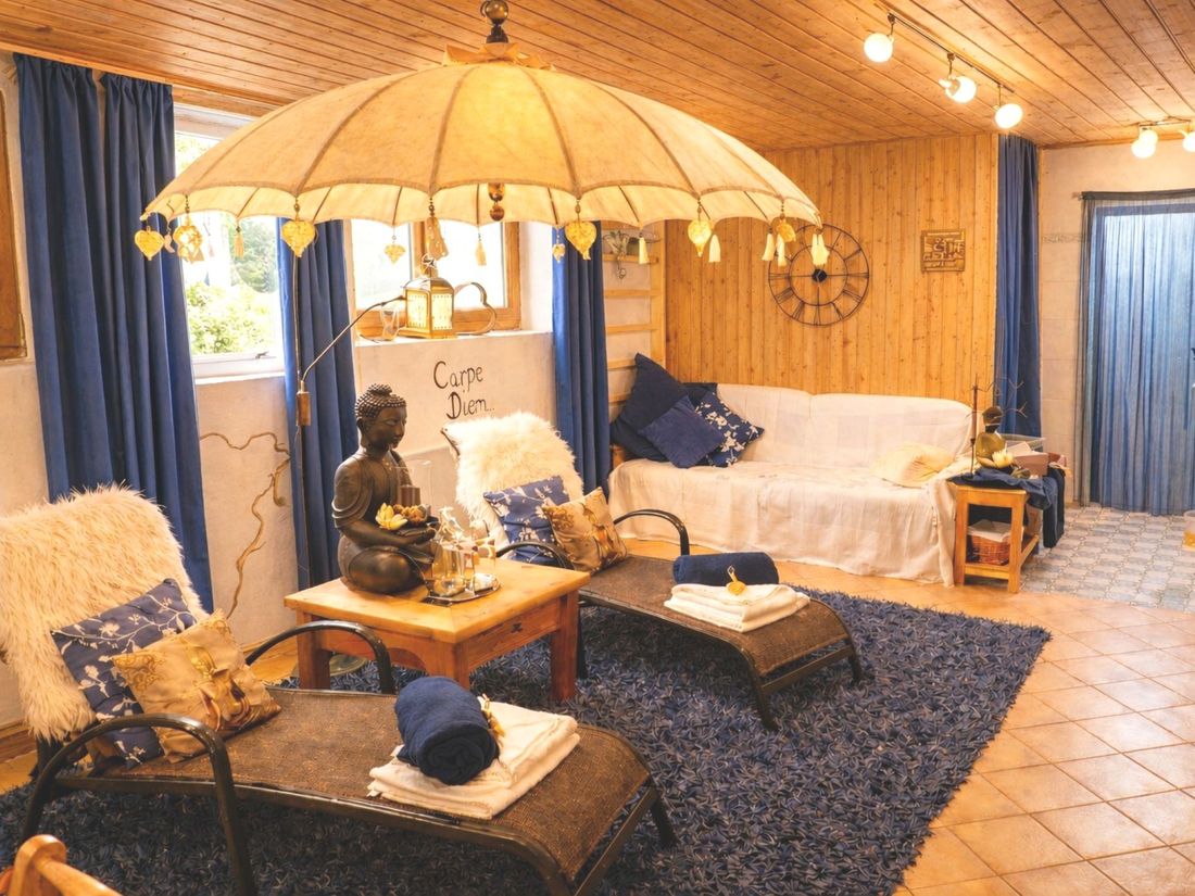 Entspannung pur, genießen Sie in unserer stimmungsvollen Sauna- & Wohlfühloase im "Gästehaus Schönfeld"...