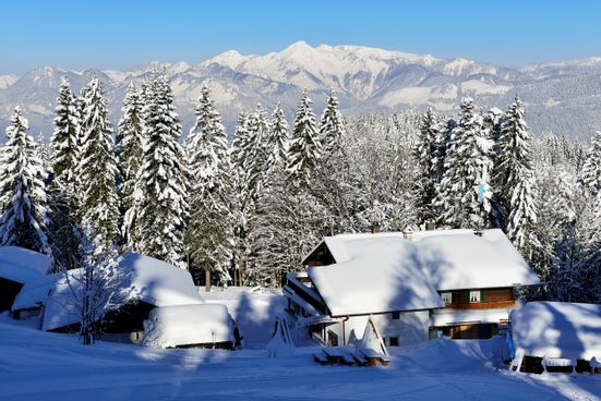 Hindenburghütte im Winter