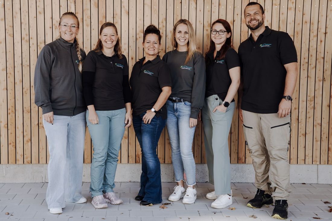 Team von links nach rechts: Jana Thürmer, Theresa Hauser, Katharina Steffl-Pfaff, Antonia Kink, Ann Marie Claire Denkers, Ronny Thürmer