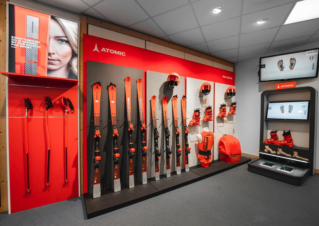 Skihütte Pro Center Wand