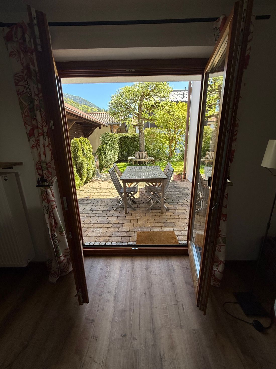 Terrasse und Garten