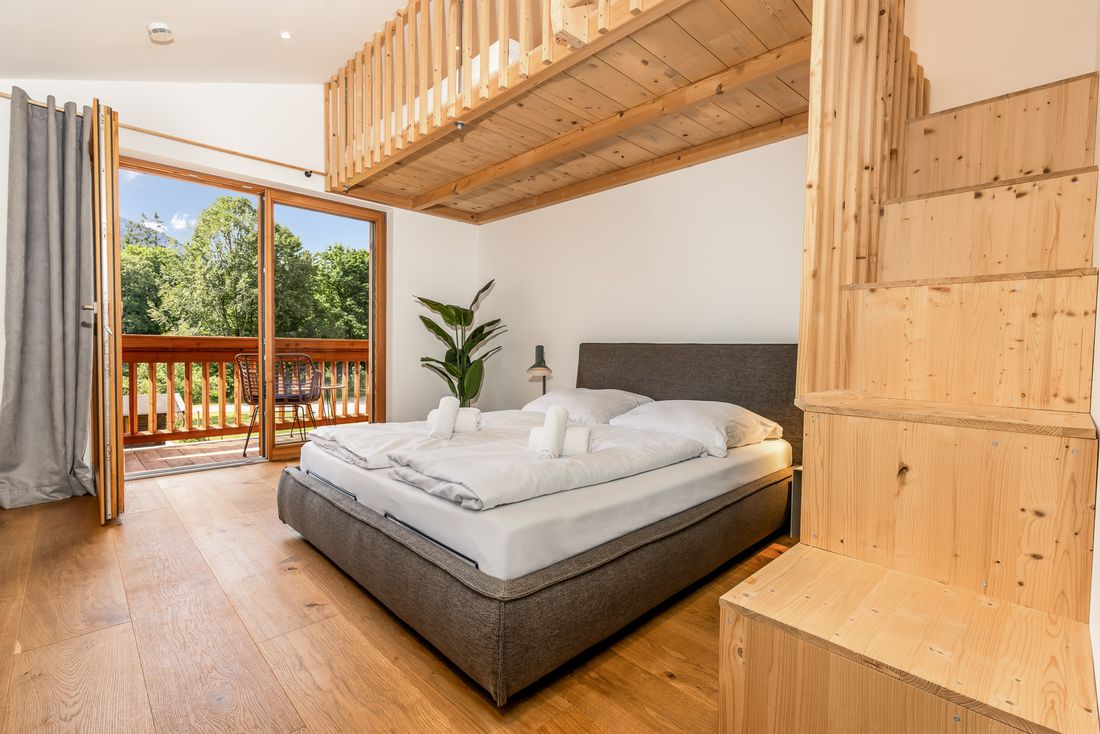 Egal ob du unten schläfst mit direktem Zugang zum Balkon...
