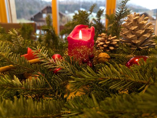 Winter Advent Kerze