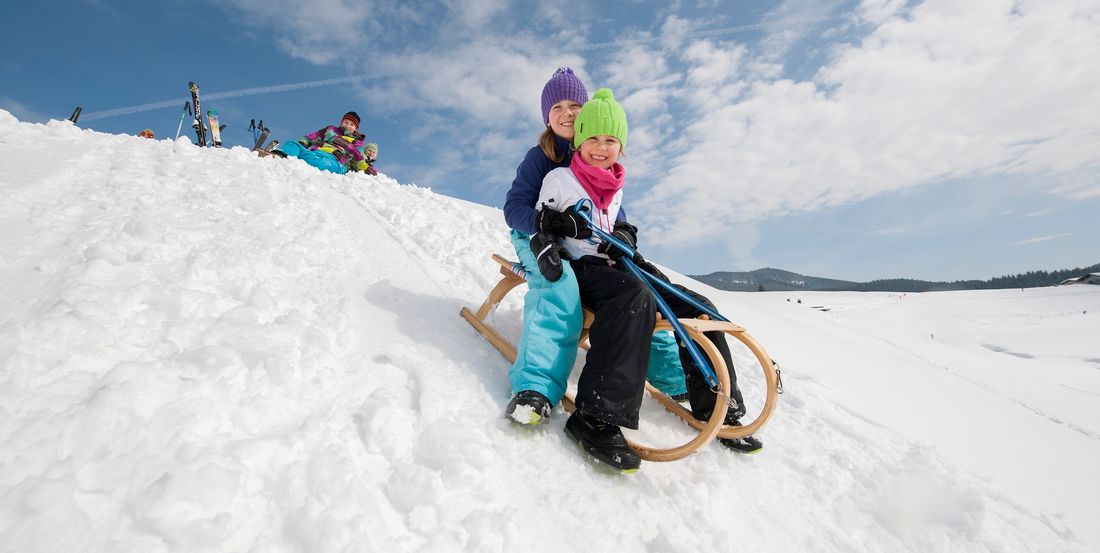 Rodeln am Langlaufstadion in Reit im Winkl